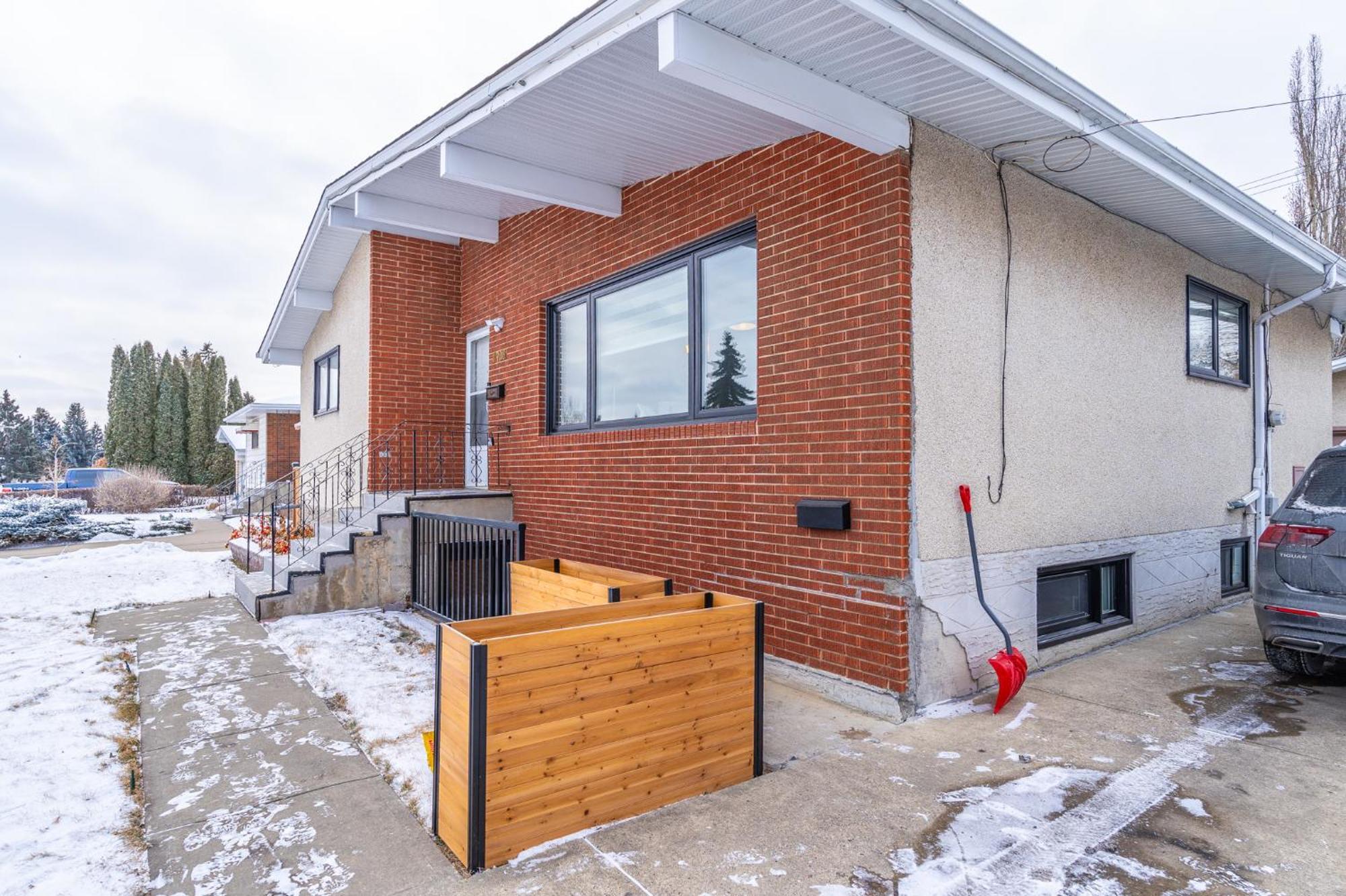 Central Edmonton Family Friendly Home Bagian luar foto