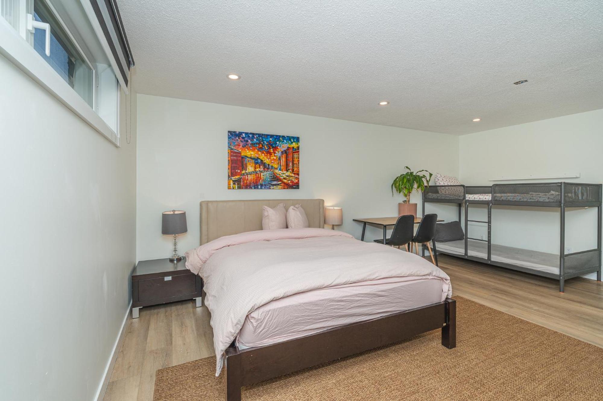 Central Edmonton Family Friendly Home Bagian luar foto