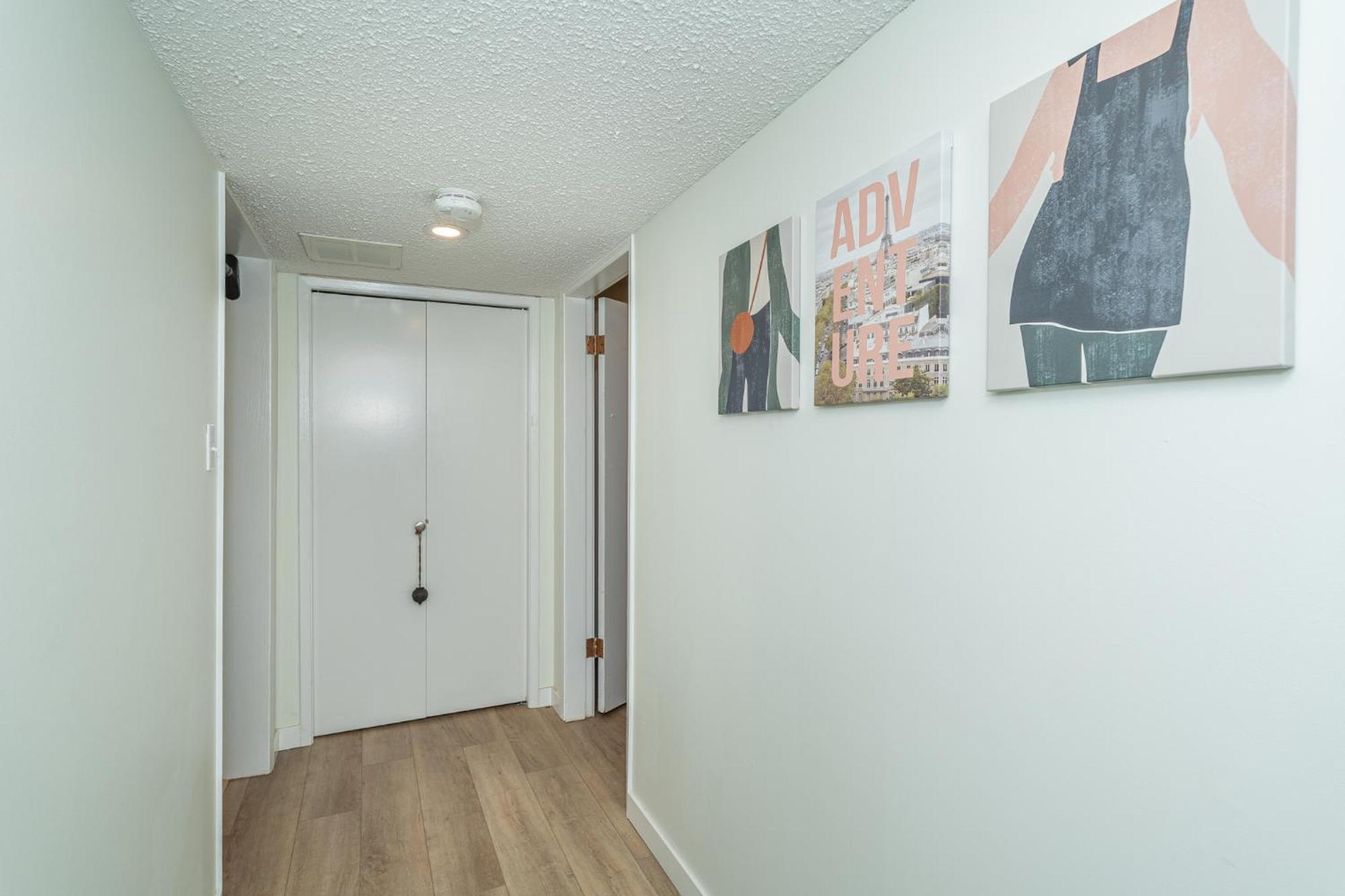 Central Edmonton Family Friendly Home Bagian luar foto