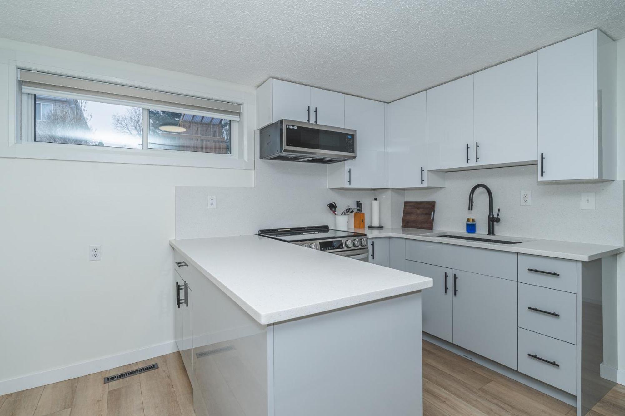 Central Edmonton Family Friendly Home Bagian luar foto